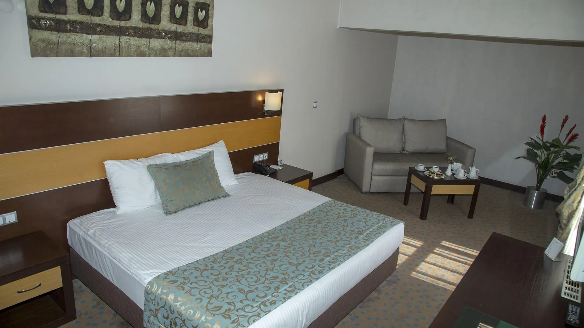 Mom Hotel Izmir 4*,  Turkey