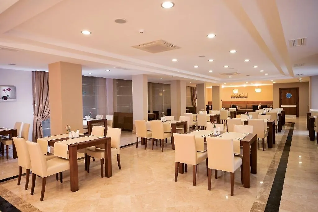 Mom Hotel Izmir