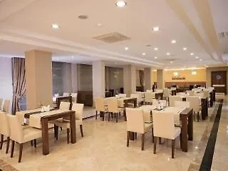 Mom Hotel Izmir