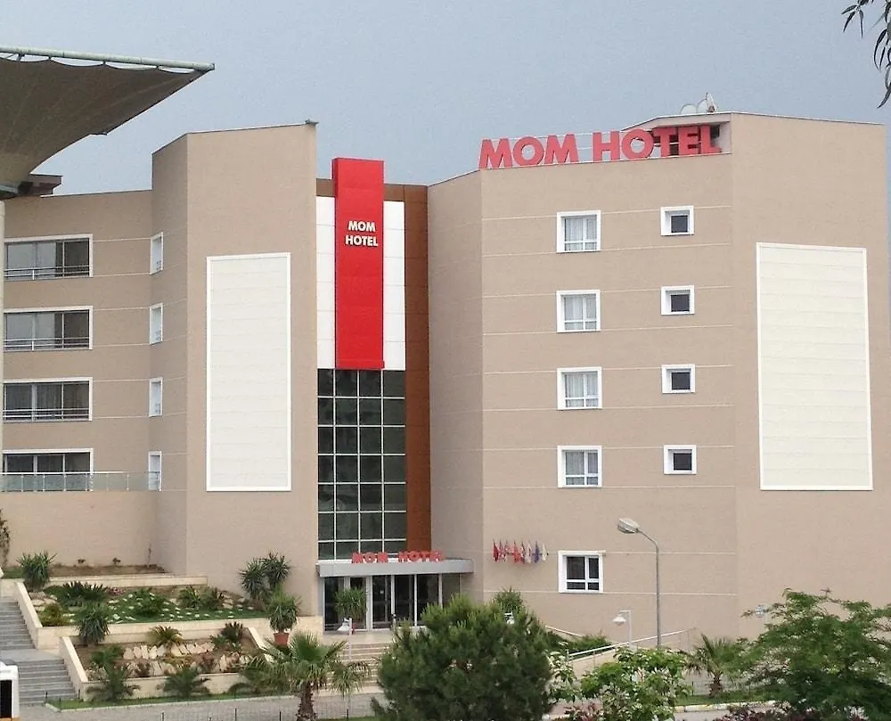 Mom Hotel Esmirna