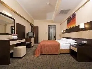 Mom Hotel Esmirna