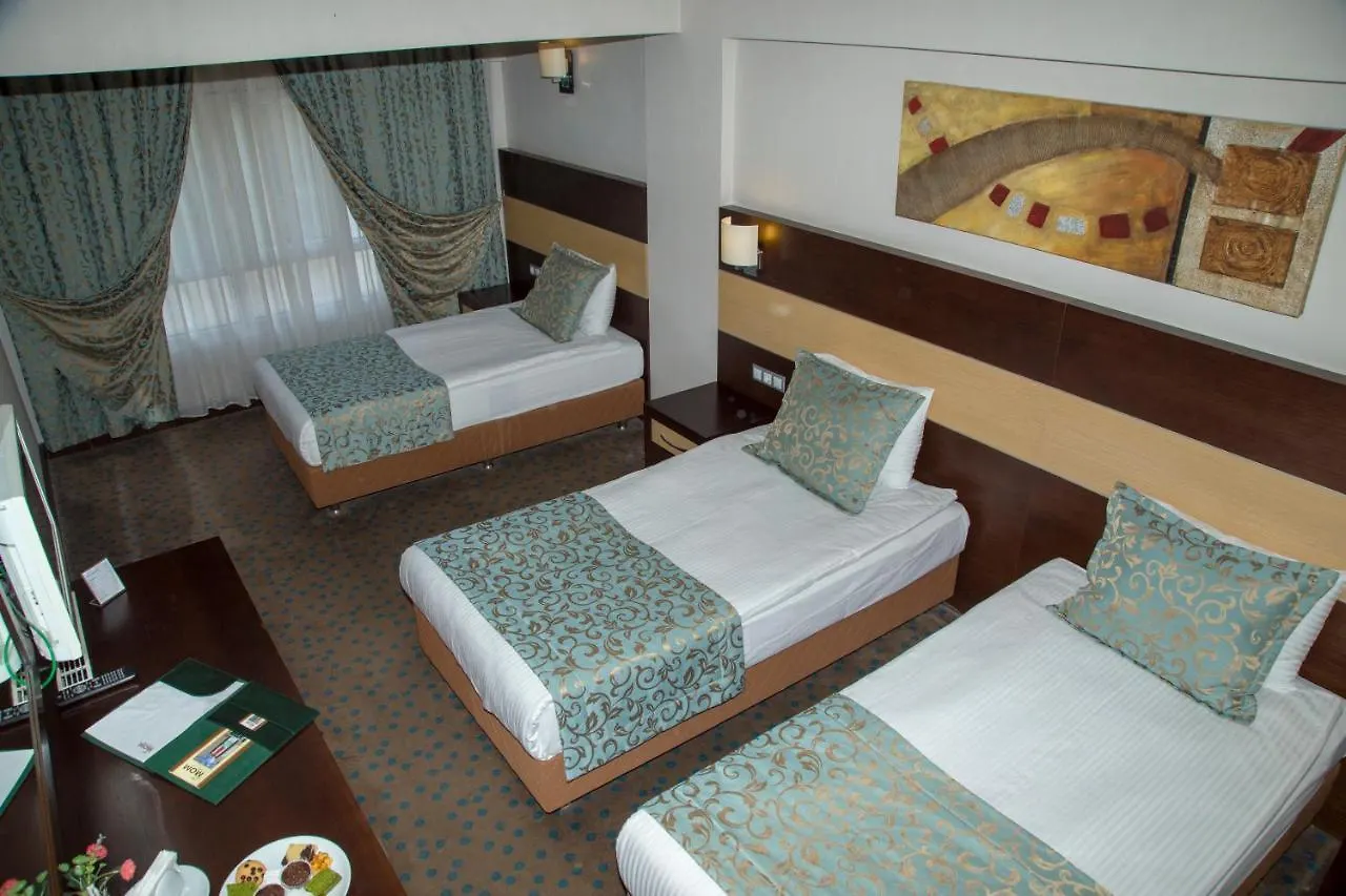 Mom Hotel Izmir